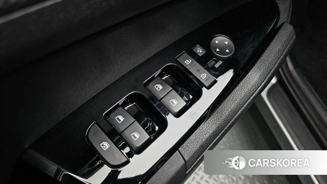 Kia Sportage 5th Generation Hybrid 2023 Серебристо-серый из Кореи, фото 4