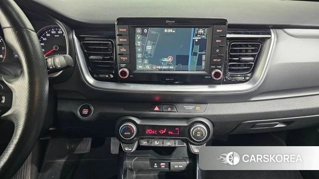 Kia Stonic 2020 Белый из Кореи, фото 4