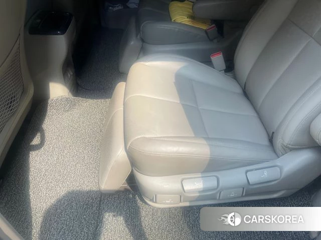 Kia The New Carnival 2018 Серый из Кореи, фото 4