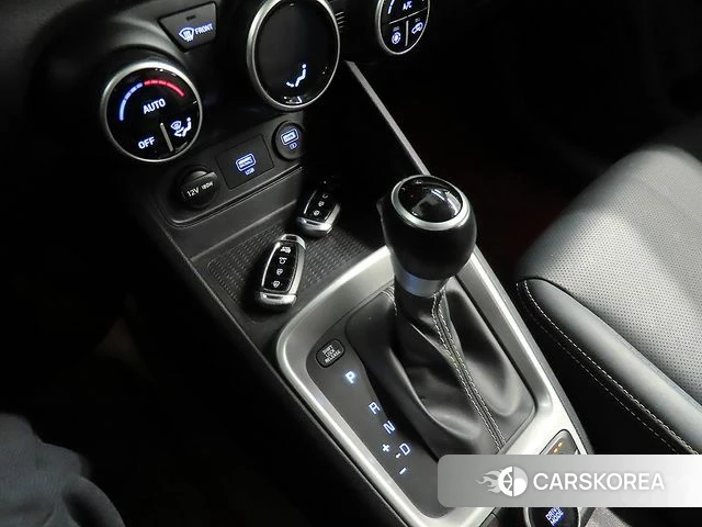 Hyundai Venue 2021 Красный из Кореи, фото 4