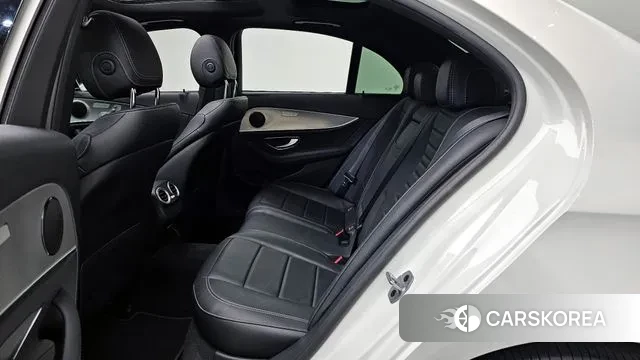 Mercedes-Benz E-Class W213 2018 Белый из Кореи, фото 4