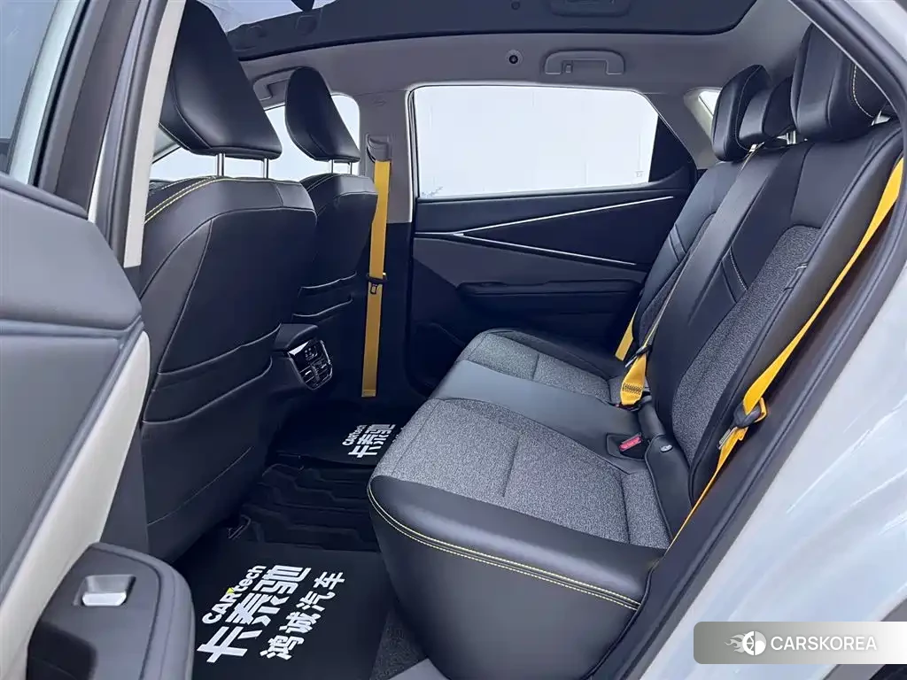 Toyota bZ5 2026 Белый из Китая, фото 4