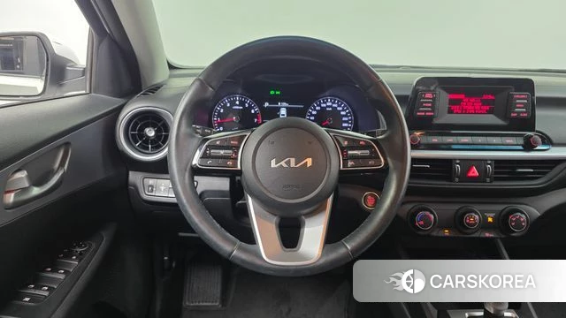 Kia The New K3 2nd generation 2021 Белый из Кореи, фото 4