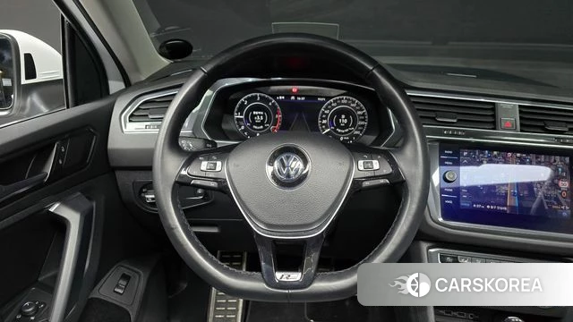 Volkswagen Tiguan second Generation 2018 Белый из Кореи, фото 4