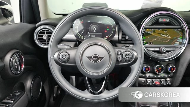 Mini Cooper 2021 Жемчужный цвет из Кореи, фото 4