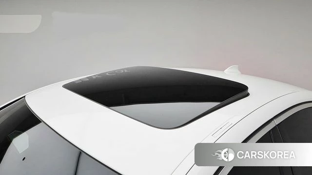 BMW 5 Series (G30) 2021 Белый из Кореи, фото 4