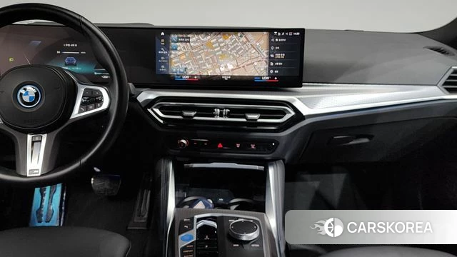 BMW i4 2023 Синий из Кореи, фото 4