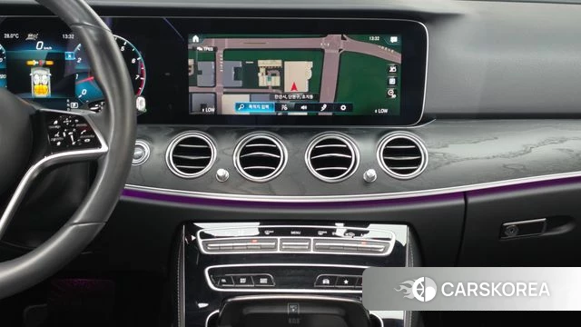 Mercedes-Benz E-Class W213 2023 Черный из Кореи, фото 4
