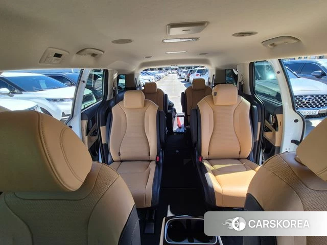 Kia Carnival 4th generation 2023 Белый из Кореи, фото 4