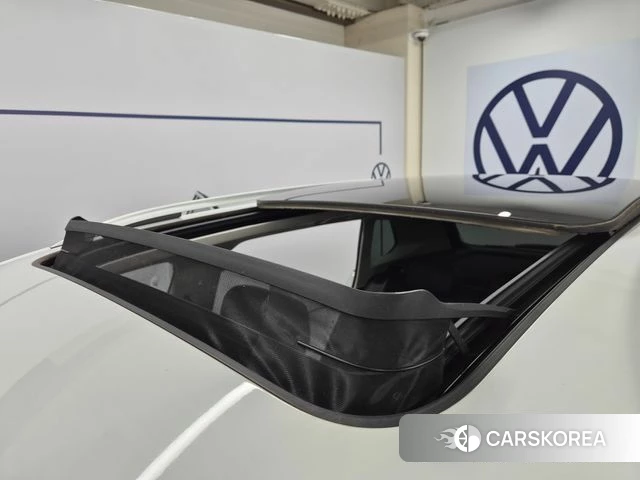 Volkswagen Tiguan second Generation 2020 Белый из Кореи, фото 4