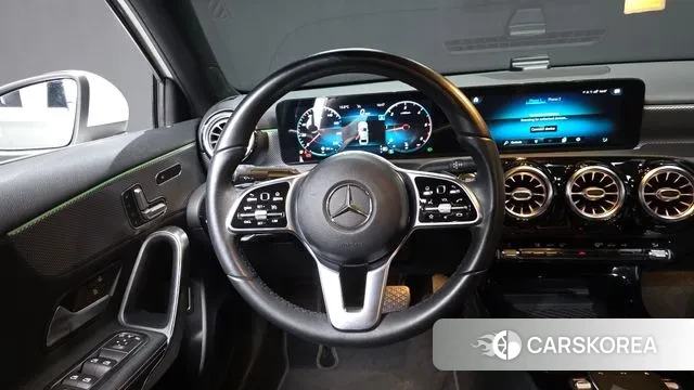 Mercedes-Benz A-Class W177 2021 Белый из Кореи, фото 4