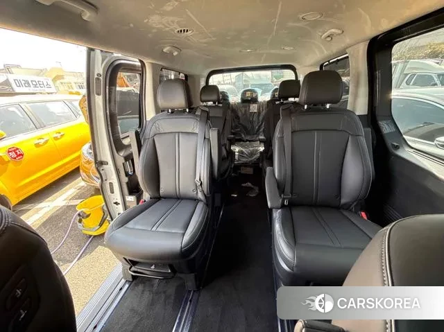 Hyundai Staria 2025 Белый из Кореи, фото 4