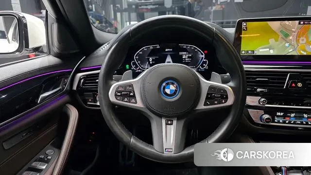 BMW 5 Series (G30) 2022 Белый из Кореи, фото 4