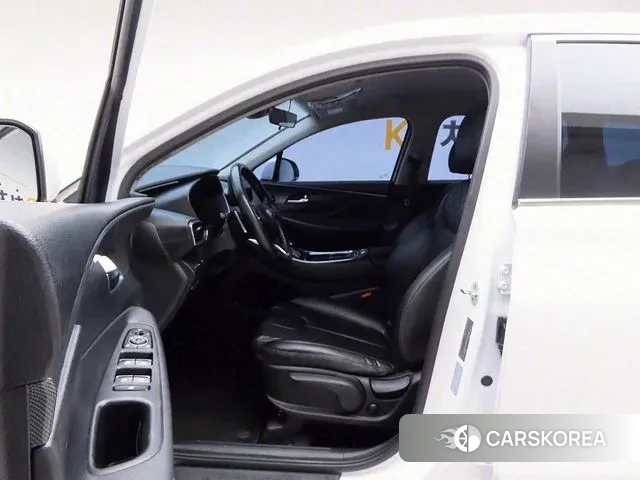 Hyundai The New Santa Fe 2021 Белый из Кореи, фото 4