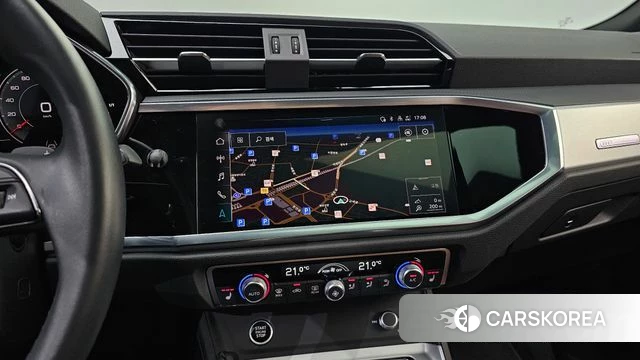 Audi Q3 (F3) 2023 Белый из Кореи, фото 4