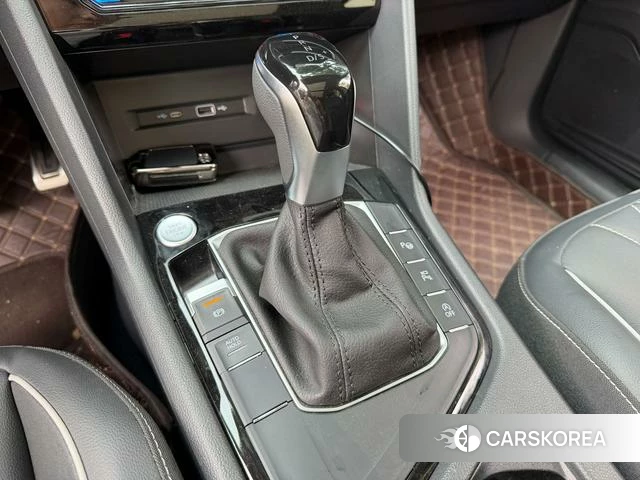 Volkswagen Tiguan L 2024 Черный из Китая, фото 4