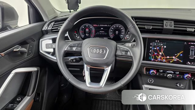 Audi Q3 (F3) 2022 Серый из Кореи, фото 4