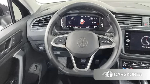 Volkswagen Tiguan second Generation 2022 Черный из Кореи, фото 4