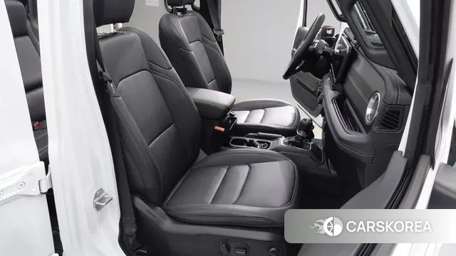 Jeep Wrangler (JL) 2025 Белый из Кореи, фото 4