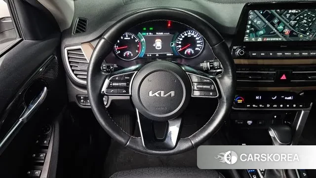 Kia Seltos 2022 Белый из Кореи, фото 4