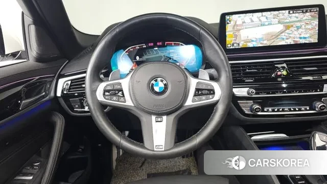 BMW 5 Series (G30) 2022 Белый из Кореи, фото 4