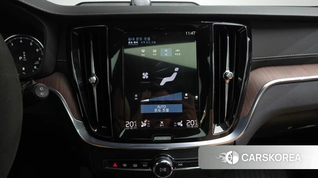 Volvo V60 Cross-Country 2nd Generation 2020 Серый из Кореи, фото 4