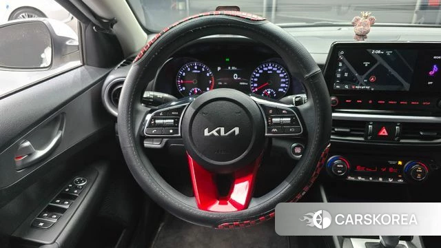 Kia The New K3 2nd generation 2022 Белый из Кореи, фото 4