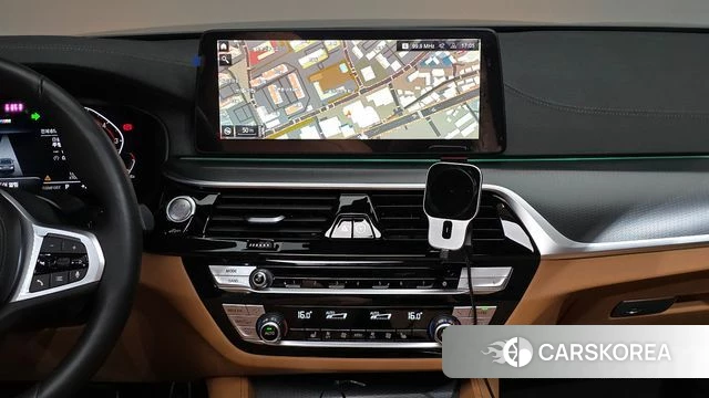 BMW 5 Series (G30) 2023 Серый из Кореи, фото 4