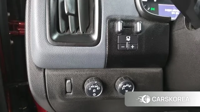 Chevrolet (GM Daewoo) Real New Colorado 2020 Красный из Кореи, фото 4