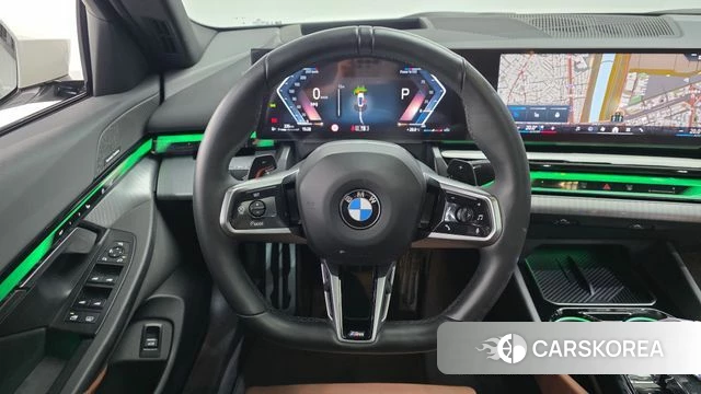 BMW 5 Series (G60) 2024 Белый из Кореи, фото 4