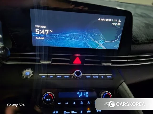 Hyundai Avante Hybrid (CN7) 2022 Белый из Кореи, фото 4