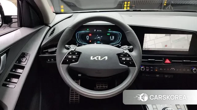 Kia Di Ol Nu Niro 2023 Белый из Кореи, фото 4