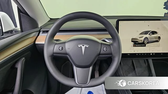 Tesla Model Y 2024 Белый из Кореи, фото 4