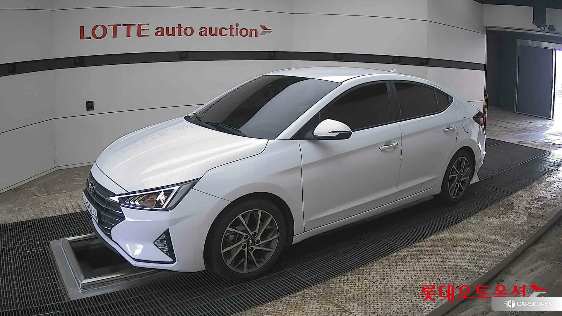 Hyundai Avante 2020 Polar White из Кореи, фото 4