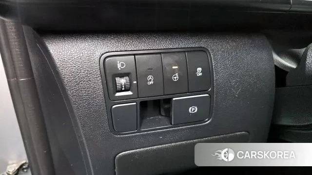 Hyundai Staria 2021 Серебряный из Кореи, фото 4