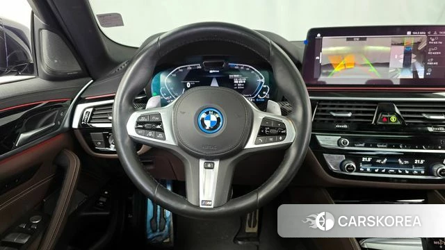 BMW 5 Series (G30) 2022 Черный из Кореи, фото 4