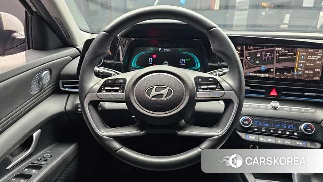 Hyundai The New Avante Hybrid (CN7) 2023 Серебристо-серый из Кореи, фото 4