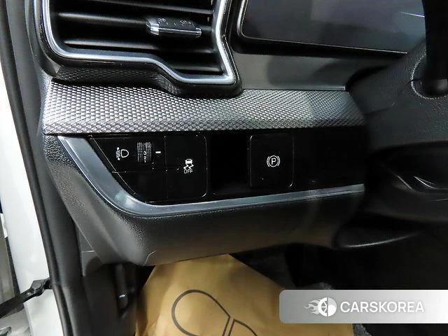 Kia Sportage 5th Generation 2022 Белый из Кореи, фото 4