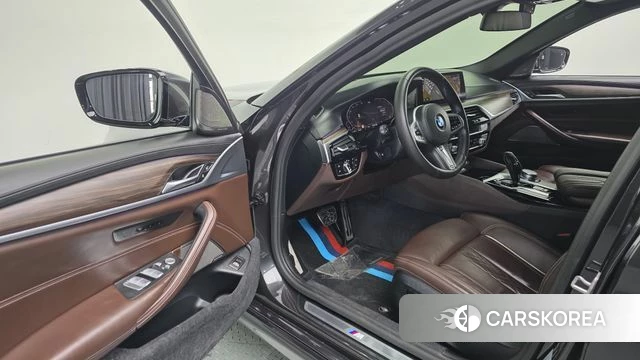 BMW 5 Series (G30) 2020 Серый из Кореи, фото 4
