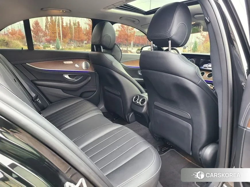 Mercedes-Benz E-Class W213 2020 Черный из Кореи, фото 4