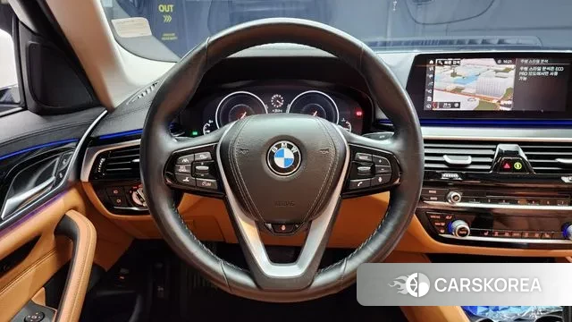 BMW 5 Series (G30) 2019 Белый из Кореи, фото 4