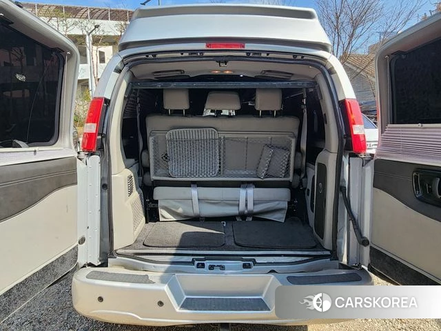 Chevrolet Express Van 2018 Серебряный из Кореи, фото 4