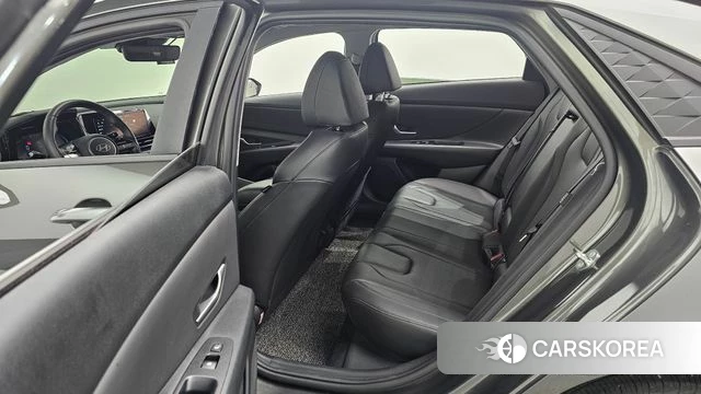 Hyundai The New Avante (CN7) 2023 Серый из Кореи, фото 4