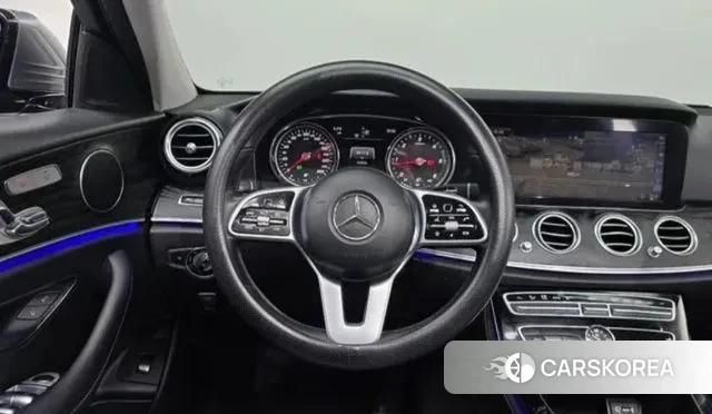 Mercedes-Benz E-Class W213 2018 Серый из Кореи, фото 4