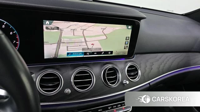 Mercedes-Benz E-Class W213 2022 Синий из Кореи, фото 4