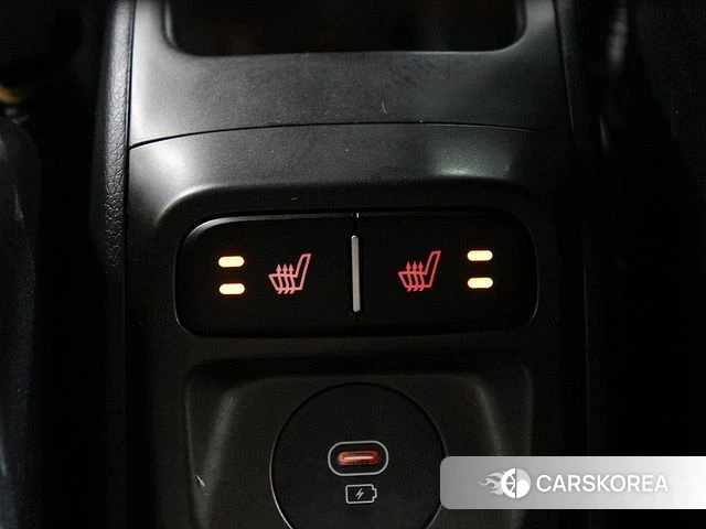 Kia The New Kia Ray EV 2023 Белый из Кореи, фото 4