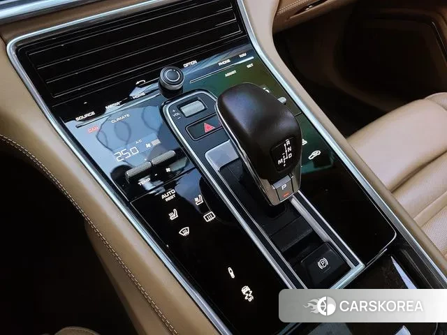 Porsche Panamera (971) 2018 Коричневый из Кореи, фото 4