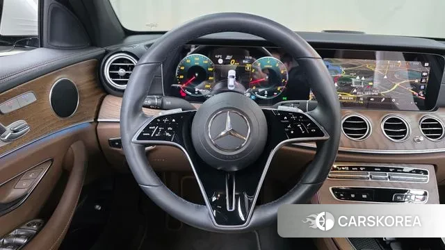 Mercedes-Benz E-Class W213 2023 Белый из Кореи, фото 4