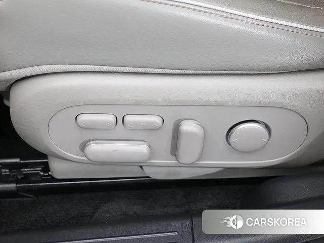 Hyundai Ionic 5 2022 Серебристо-серый из Кореи, фото 4