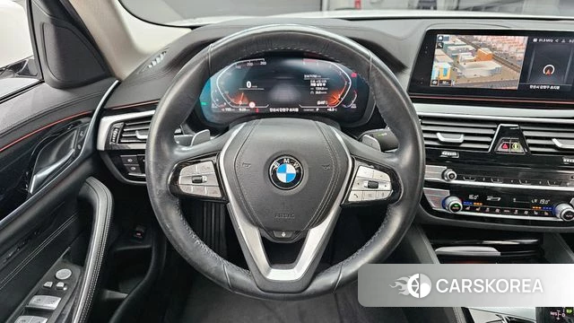 BMW 5 Series (G30) 2019 Белый из Кореи, фото 4
